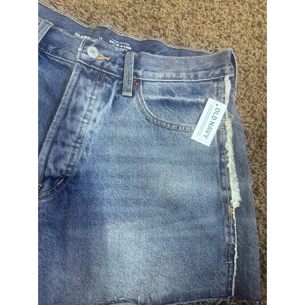 Old Navy Sky-Hi A-Line Denim Shorts Size 12 Higher High Rise Button Fly Cutoff